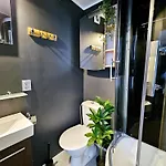Cofy - Quiet Location, Air-conditioning, Free Parking, 24-7 Check-in-out With Prepaid Nighttime Check-in, Early Check-in, Late Check-out! Tallinn