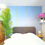 Cofy - Quiet Location, Air-conditioning, Free Parking, 24-7 Check-in-out With Prepaid Nighttime Check-in, Early Check-in, Late Check-out! Lägenhet