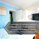 Lägenhet Cofy - Quiet Location, Air-conditioning, Free Parking, 24-7 Check-in-out With Prepaid Nighttime Check-in, Early Check-in, Late Check-out!
