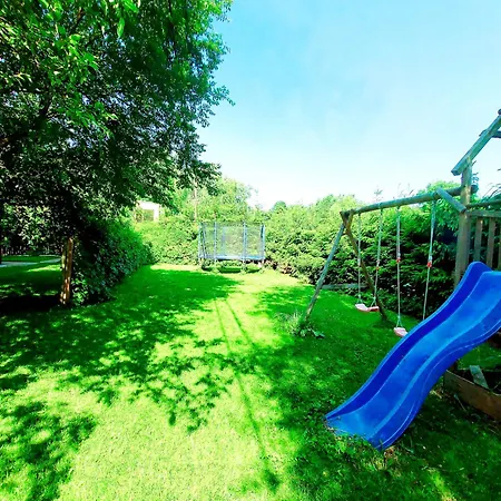 Apartment Cofy - Centrally Located, Quiet District, Air-conditioning, Free Parking, 24-7 Express Check-in-out, Close To Sea And Everything Need For Living! Tallinn