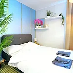 Cofy - Quiet Location, Air-conditioning, Free Parking, 24-7 Check-in-out With Prepaid Nighttime Check-in, Early Check-in, Late Check-out!