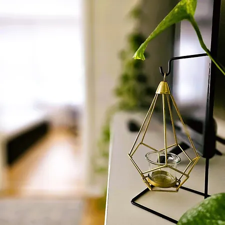 Apartament Cofy - Quiet Location, Air-conditioning, Free Parking, 24-7 Check-in-out With Prepaid Nighttime Check-in, Early Check-in, Late Check-out!