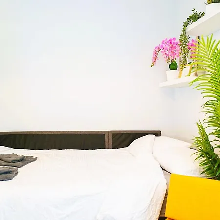 Appartement Cofy - Centrally Located, Quiet District, Air-conditioning, Free Parking, 24-7 Express Check-in-out, Close To Sea And Everything Need For Living! Tallinn