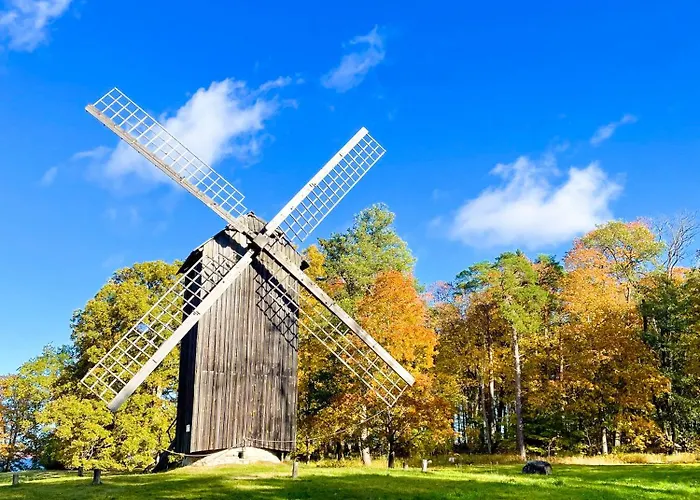 Cofy - Centrally Located, Quiet District, Air-conditioning, Free Parking, 24-7 Express Check-in-out, Close To Sea And Everything Need For Living! タリン